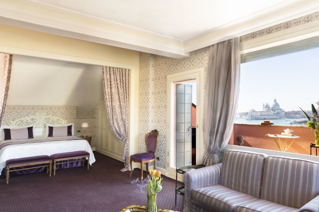 Top Floor Junior Suite Lagoon View - Terrace 