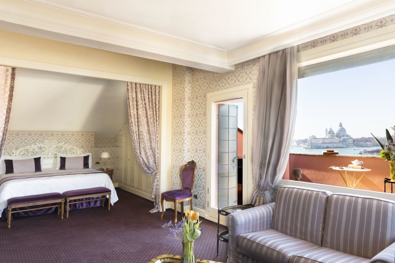 Top Floor Junior Suite Lagoon View - Terrace