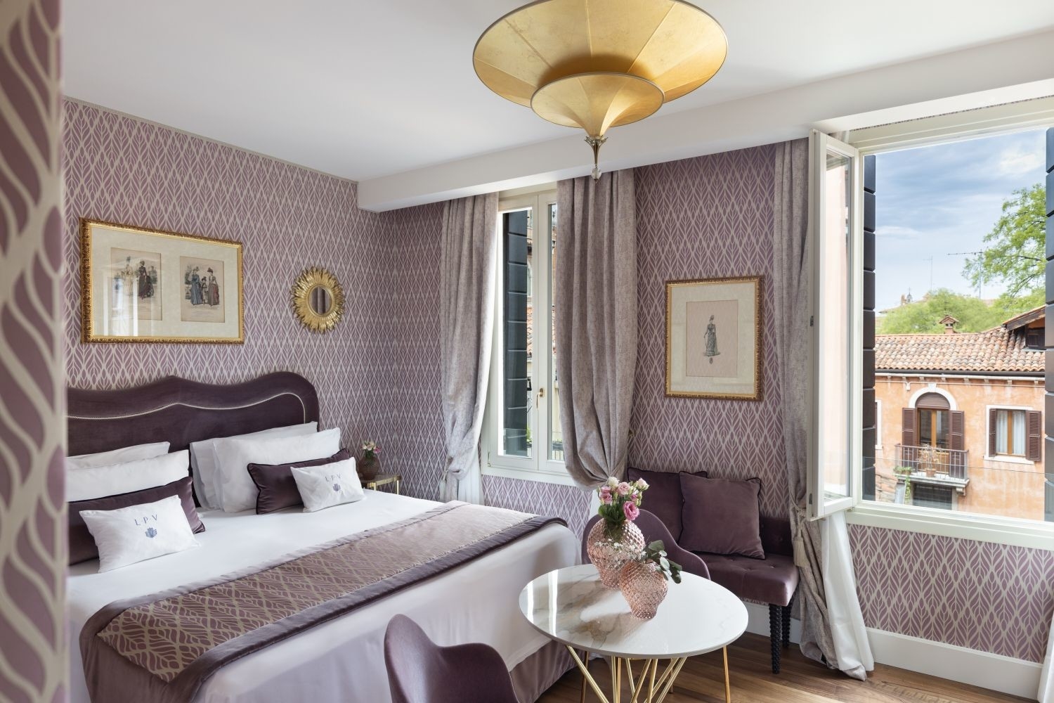 Classi room city view