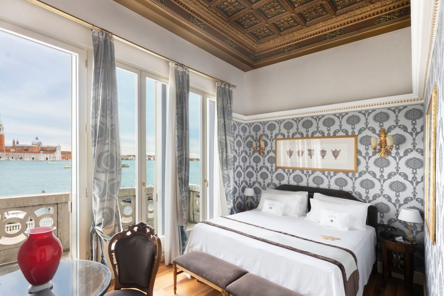 Deluxe room lagoon view balcony